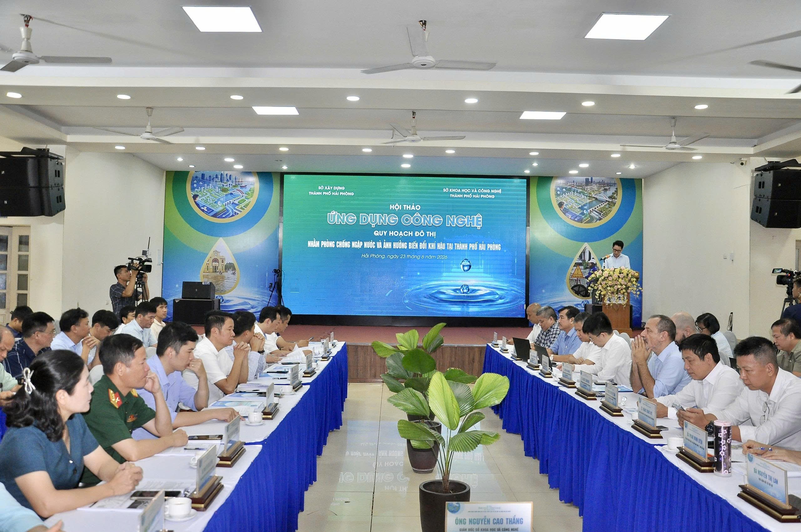 Ứng dụng công nghệ trong quy hoạch đô thị nhằm phòng chống ngập nước và ảnh hưởng của biến đổi khí hậu tại thành phố Hải Phòng